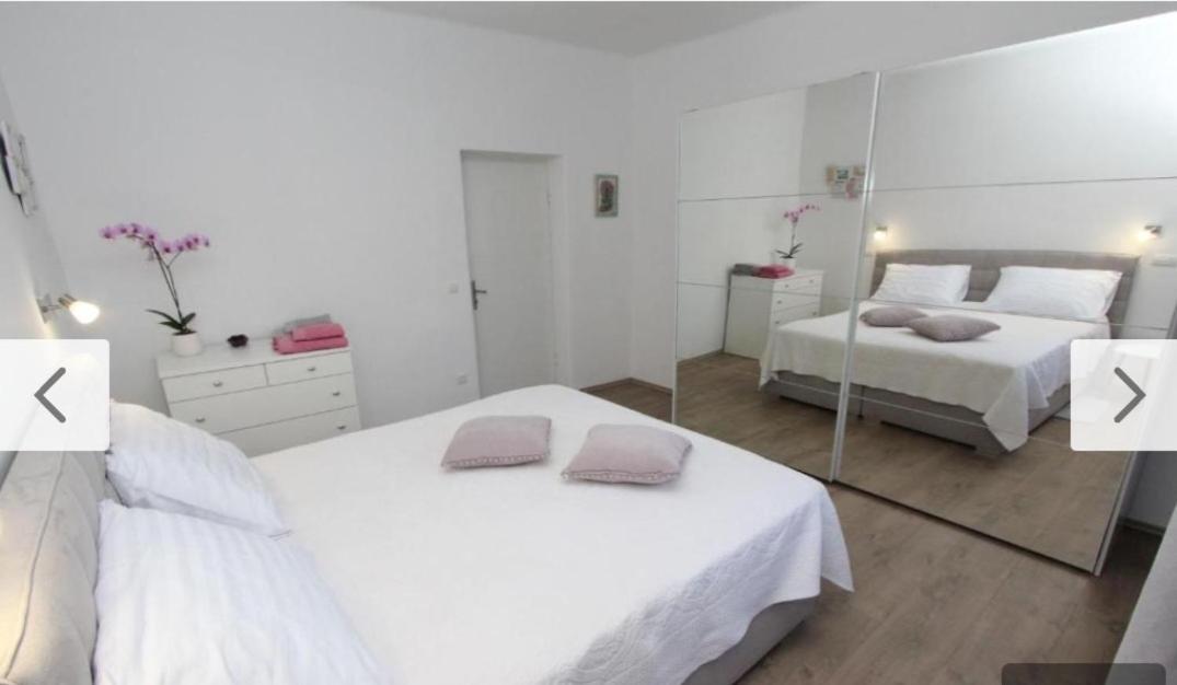 Kika Apartment Rovinj Bagian luar foto