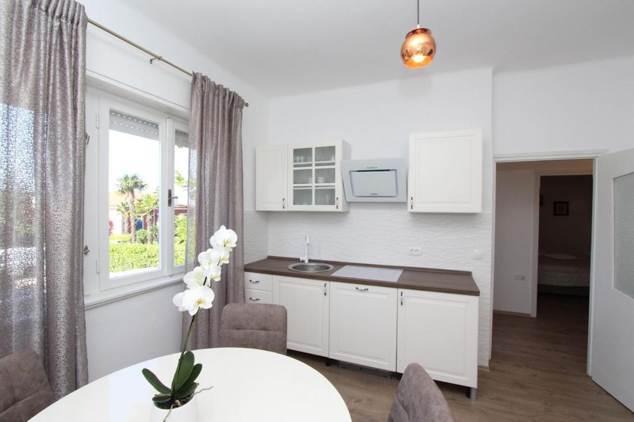Kika Apartment Rovinj Bagian luar foto